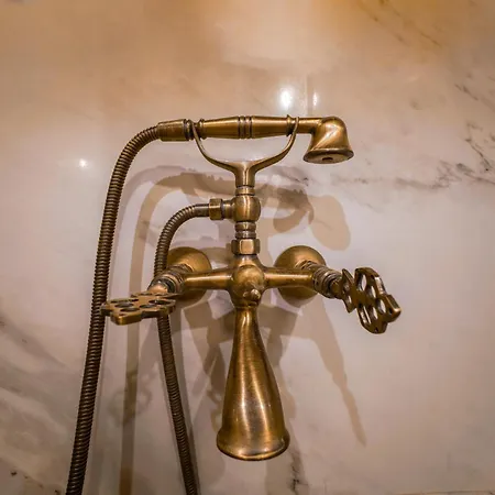 Caverna Premium Caves