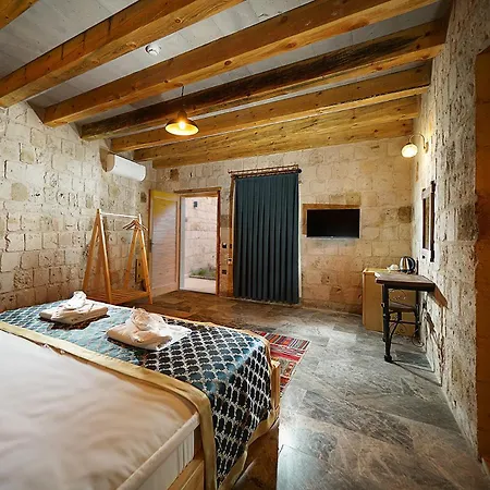 Caverna Premium Caves Hotel *