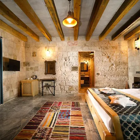 Caverna Premium Caves Hotel *