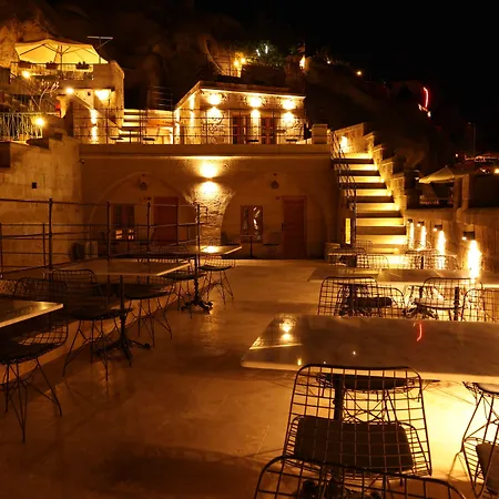 Caverna Premium Caves