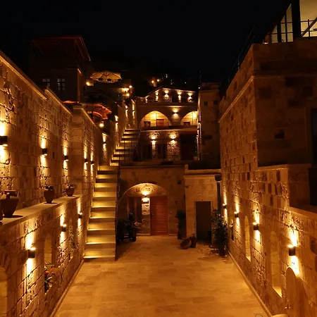 Caverna Premium Caves ギョレメ