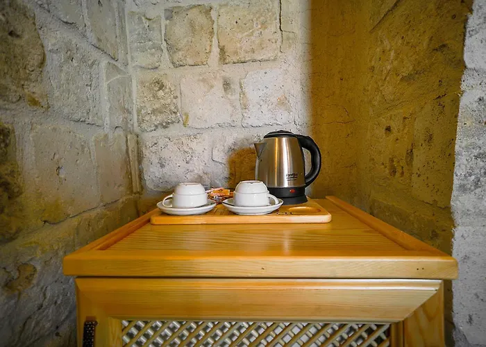 Caverna Premium Caves Hotel *